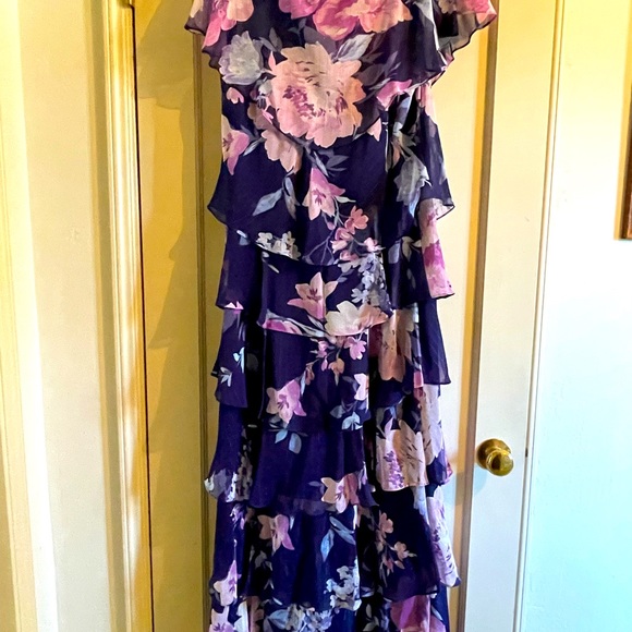 Super Comfortable Wedding Party Maxi Dress - Picture 2 of 5